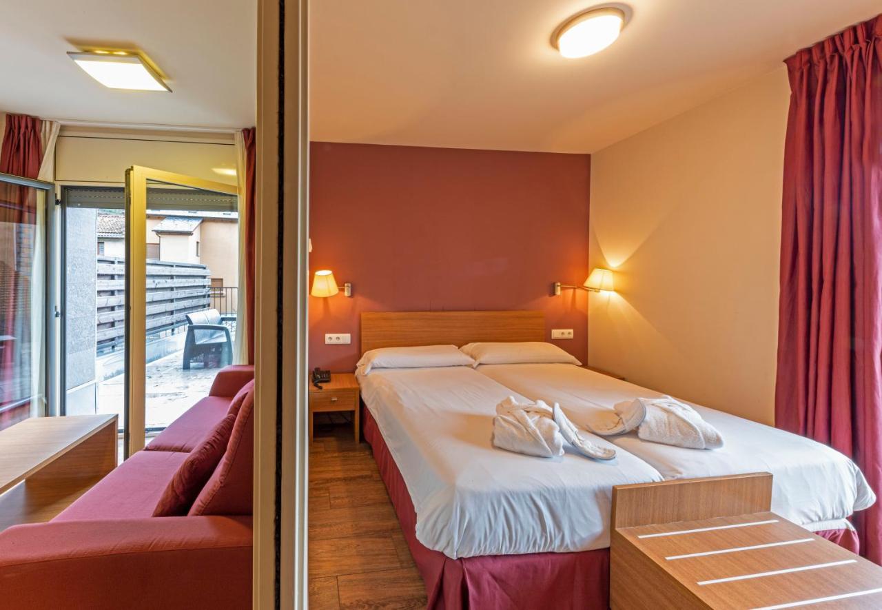 Aparthotel Trainera Esterri D'Aneu Εξωτερικό φωτογραφία